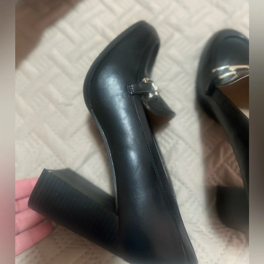 NWOB Women’s BCBGeneration Yasmin Loafer Block Heel‎ Pump Black. Size 10.